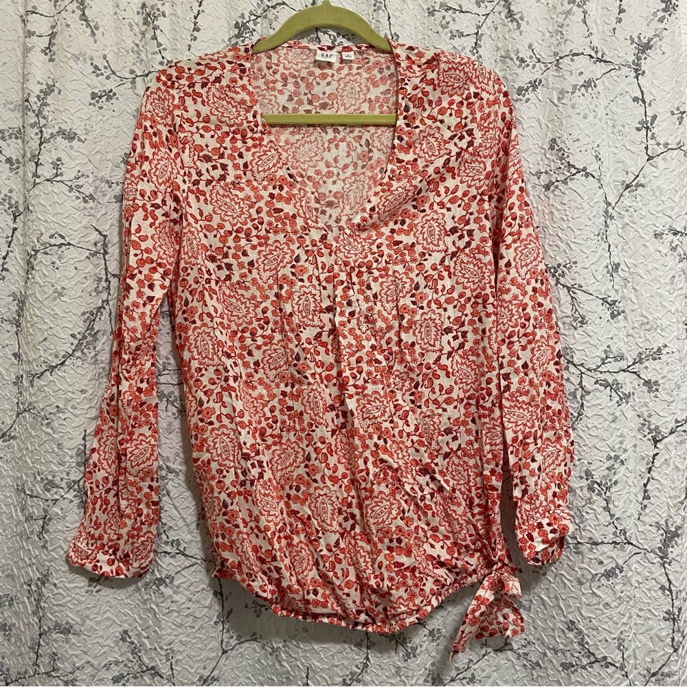 Gap Maternity Nursing Top NWOT
